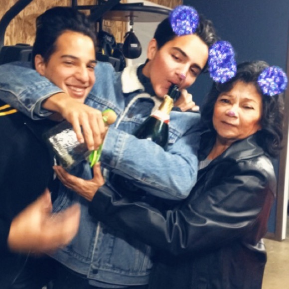 Meet your Posher, Sonny - Picture 1 of 1